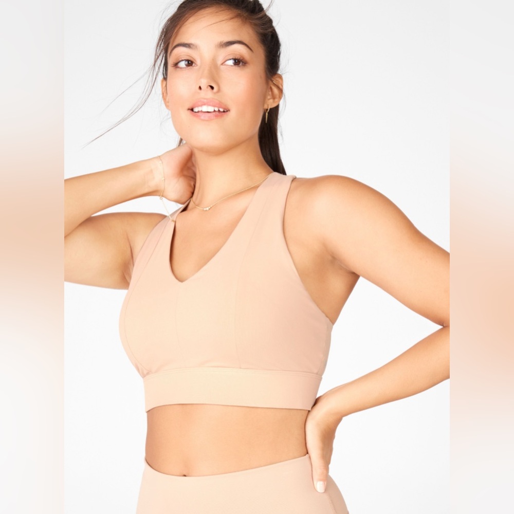 Fabletics On-The-Go Midi Medium Impact Sports Bra Medium